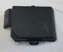 06 - 16 Chevy Impala Under Hood Fuse Relay Box Cover Lid  13574057-03  B7