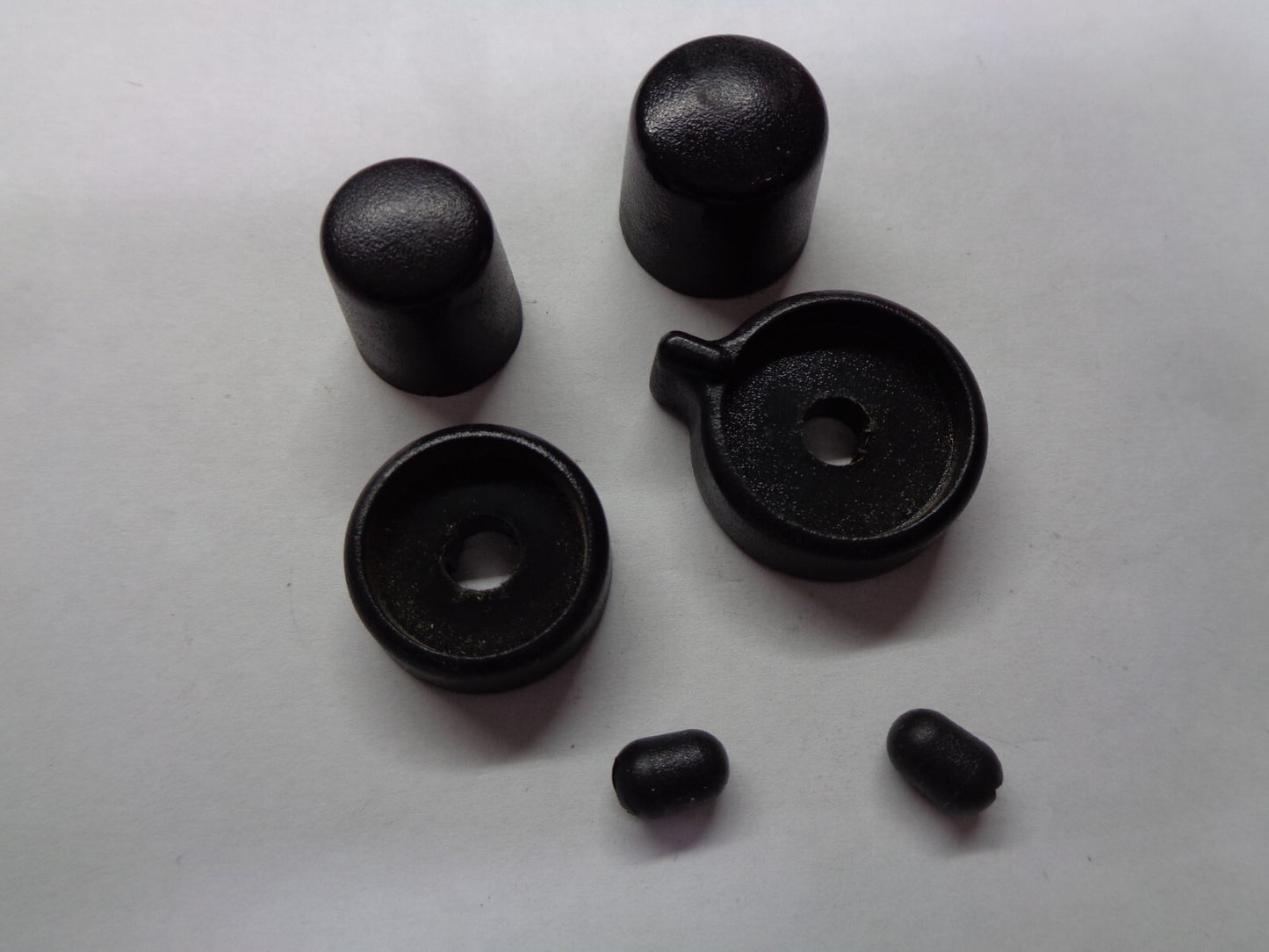 1996 CHEVY CAVALIER  RADIO STEREO CONTROL KNOB SET OEM - RarePartsFinder.Com