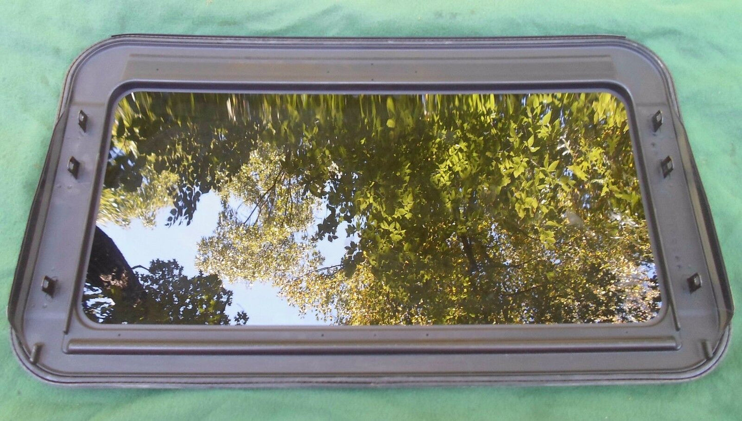 2005 NISSAN ALTIMA SEDAN YEAR SPECIFIC OEM FACTORY SUNROOF GLASS FREE SHIPPING! - RarePartsFinder.Com
