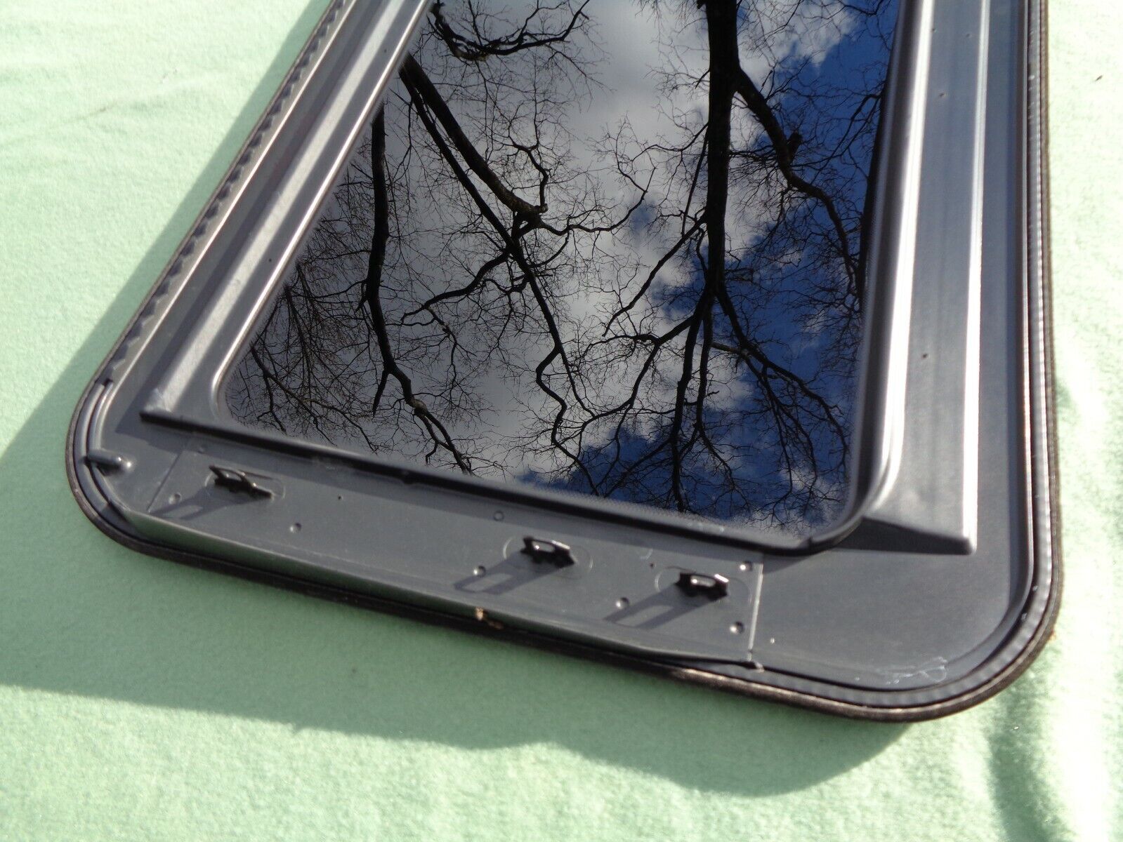 2007 VOLKSWAGON PASSAT OEM FACTORY YEAR SPECIFIC SUNROOF GLASS  FREE SHIPPING - RarePartsFinder.Com