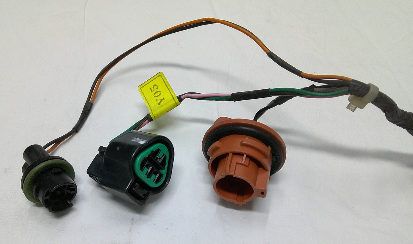 17 Hyundai Elantra Dr Socket & Wire Right Rear Taillight Brake Plug Pigtail A10