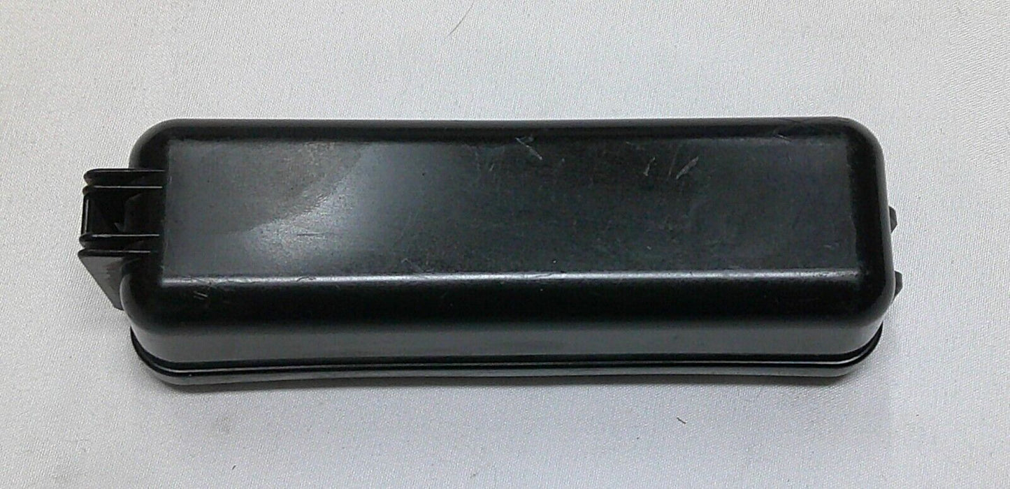 2007 - 2012 MAZDA CX-7 FUSE RELAY ENGINE COMPARTMENT COVER LID  A17 - RarePartsFinder.Com
