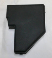 04 - 10 TOYOTA SIENNA ENGINE COMPARTMENT FUSE RELAY COVER LID 82672-08053 B8