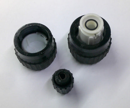 2006 GMC YUKON DENALI RADIO STEREO CONTROL KNOB  SET OEM
