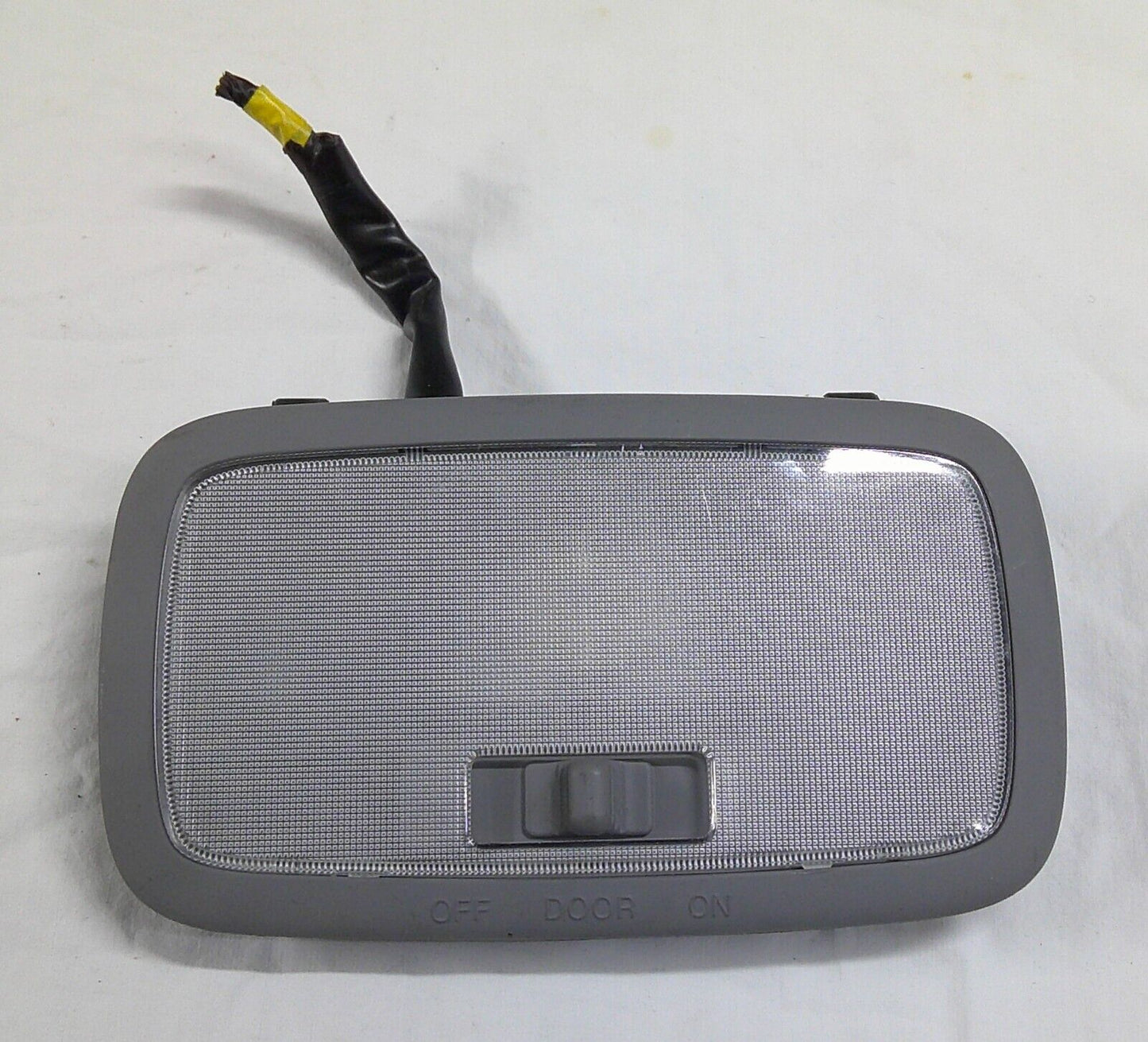 2010 - 2013 Kia Soul REAR INTERIOR Overhead Dome Map Light Lamp Assembly   B8 - RarePartsFinder.Com