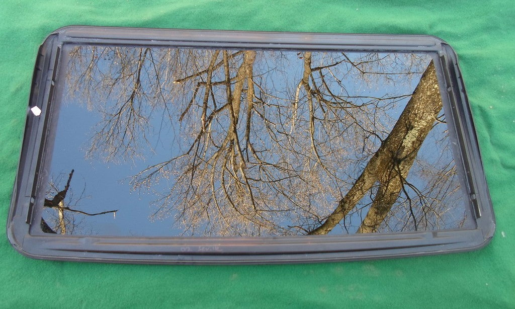 2002 OLDSMOBILE AURORA OEM YEAR SPECIFIC SUNROOF GLASS NO ACCIDENT! FREE SHIP