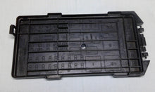 1999 - 2003 Ford F-150 Engine Relay  Fuse Cover Lid XL34-14A003-AC  B3