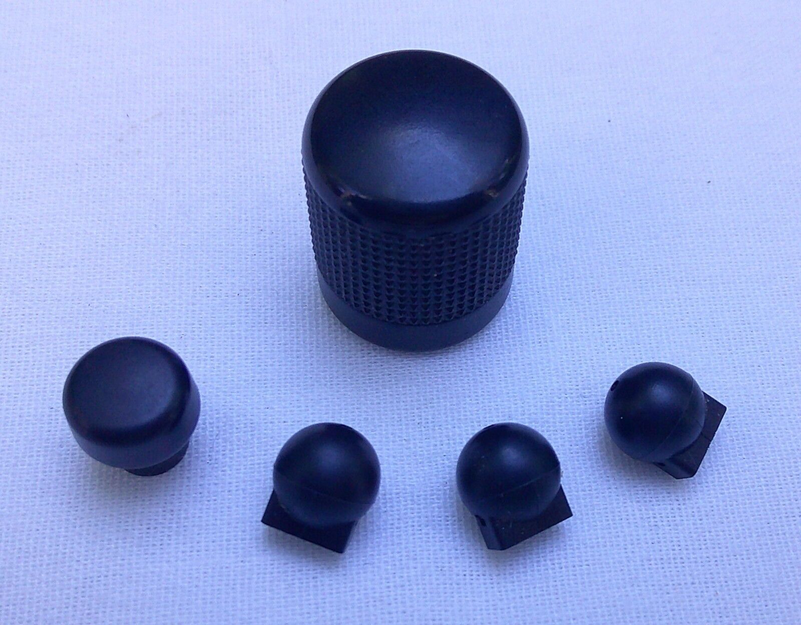 2001 DODGE RAM PICKUP RADIO STEREO TUNER SELECTOR KNOB OEM SET FREE SHIPPING - RarePartsFinder.Com