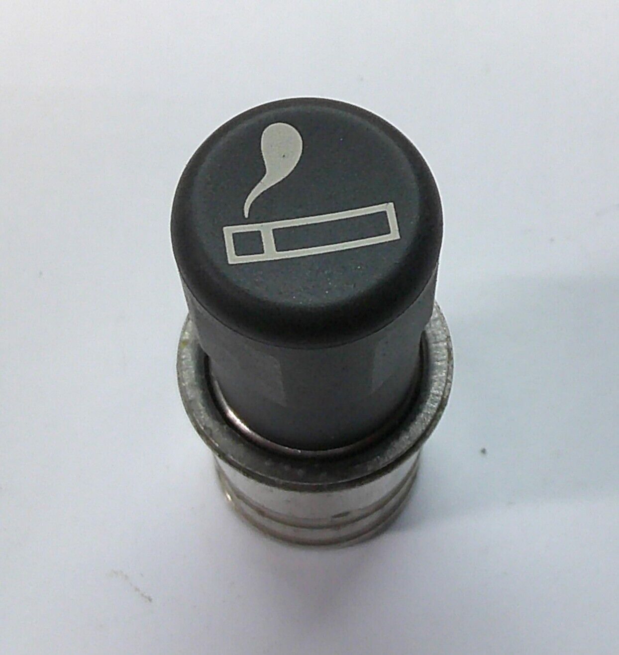 OEM Volvo 740 760 780 940 960 12V Cigarette Lighter 622108 1258269 FREE SHIP A17