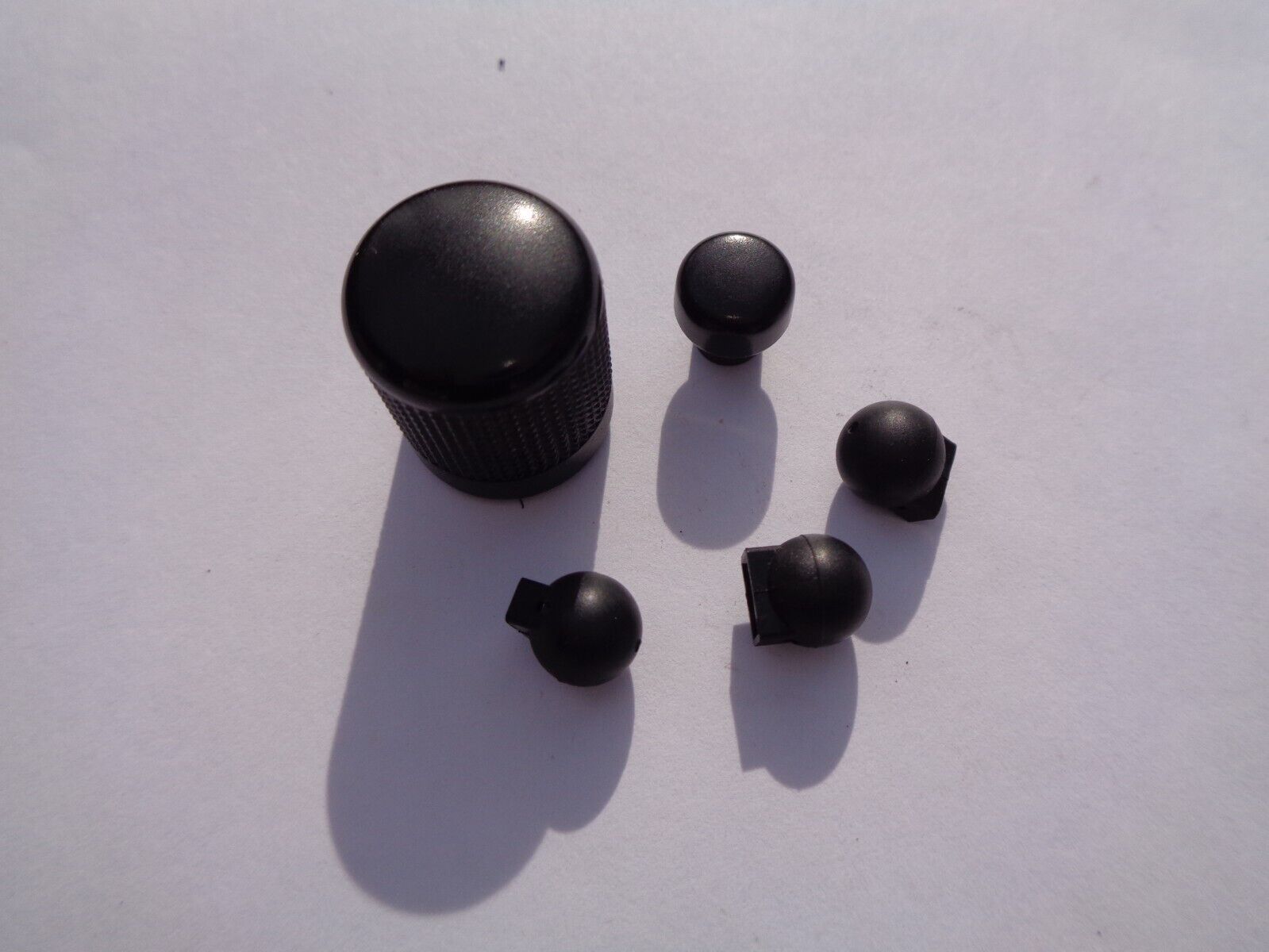 96 97 98 JEEP CHEROKEE RADIO STEREO TUNER SELECTOR KNOB OEM SET FREE SHIPPING! - RarePartsFinder.Com