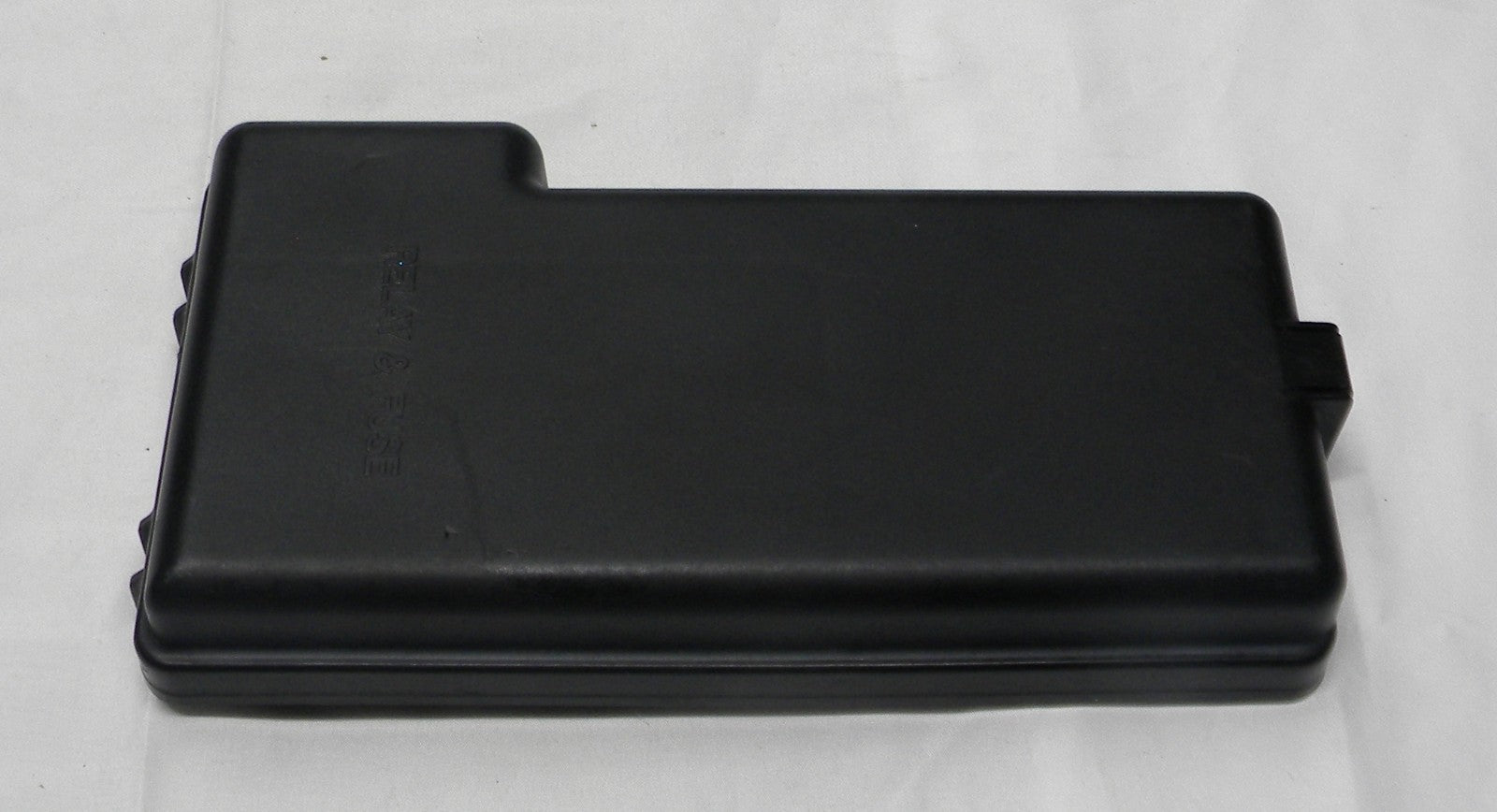 1999 - 2003 Lexus RX300 Fuse Relay Cover OEM   B5
