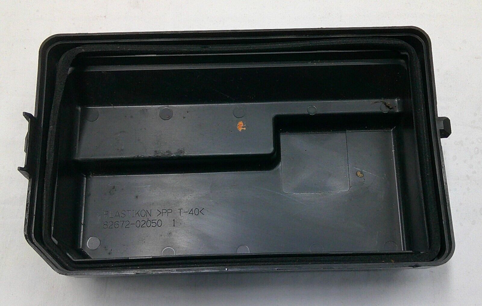 98 - 02 Corolla Relay Fuse Box Lid Top Cover Trim 82672-02050 Free Shipping  R1 - RarePartsFinder.Com