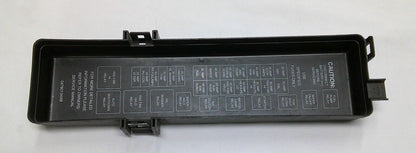 1999 CHRYSLER LHS FUSE RELAY COVER LID 04760134AB  B2 - RarePartsFinder.Com