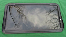2005 PONTIAC BONNEVILLE YEAR SPECIFIC OEM FACTORY SUNROOF GLASS   FREE SHIPPING!