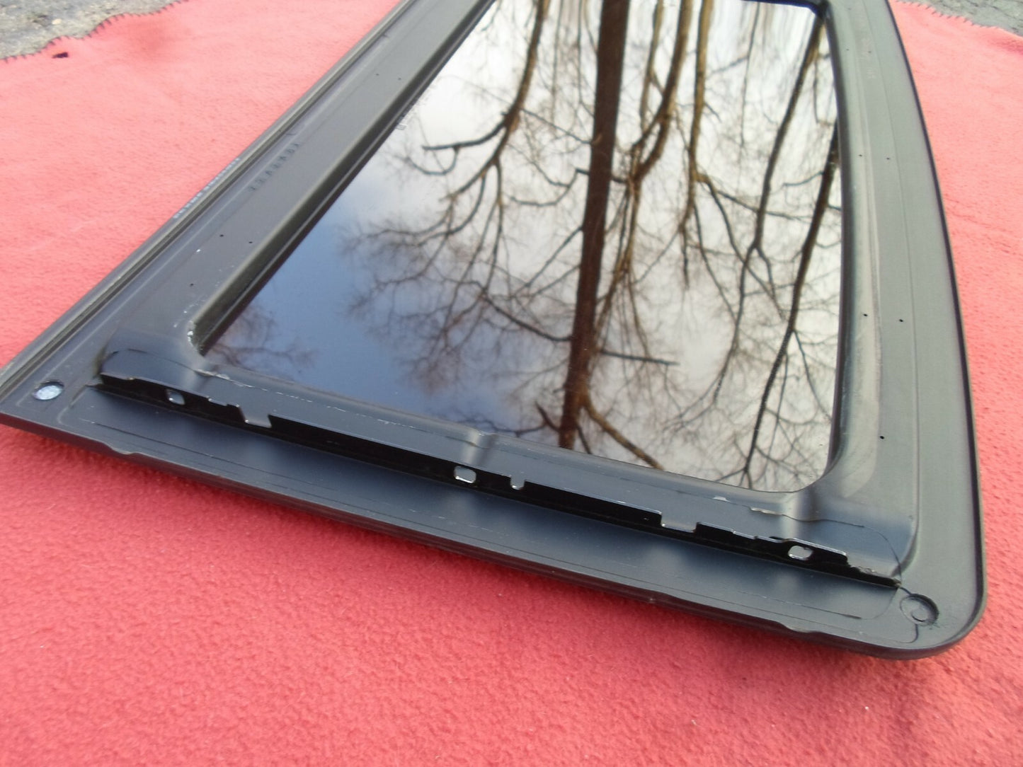 2014 - 2020 CHEVY IMPALA PANAROMIC FRONT SUNROOF GLASS PANEL OEM FREE SHIPPING - RarePartsFinder.Com