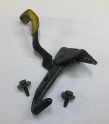 2005 - 2009 CHEVY EQUINOX HOOD LATCH ASSEMBLY W/ BOLTS OEM 15799991 B8