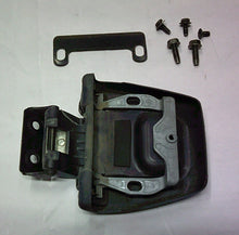 1998 - 2004 Nissan Frontier Sunroof Latch Handle OEM 91700-3S00A B1