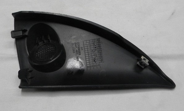 2002 - 2005 Saturn Vue Black Corner Speaker Cover Driver Side 22698663 B1