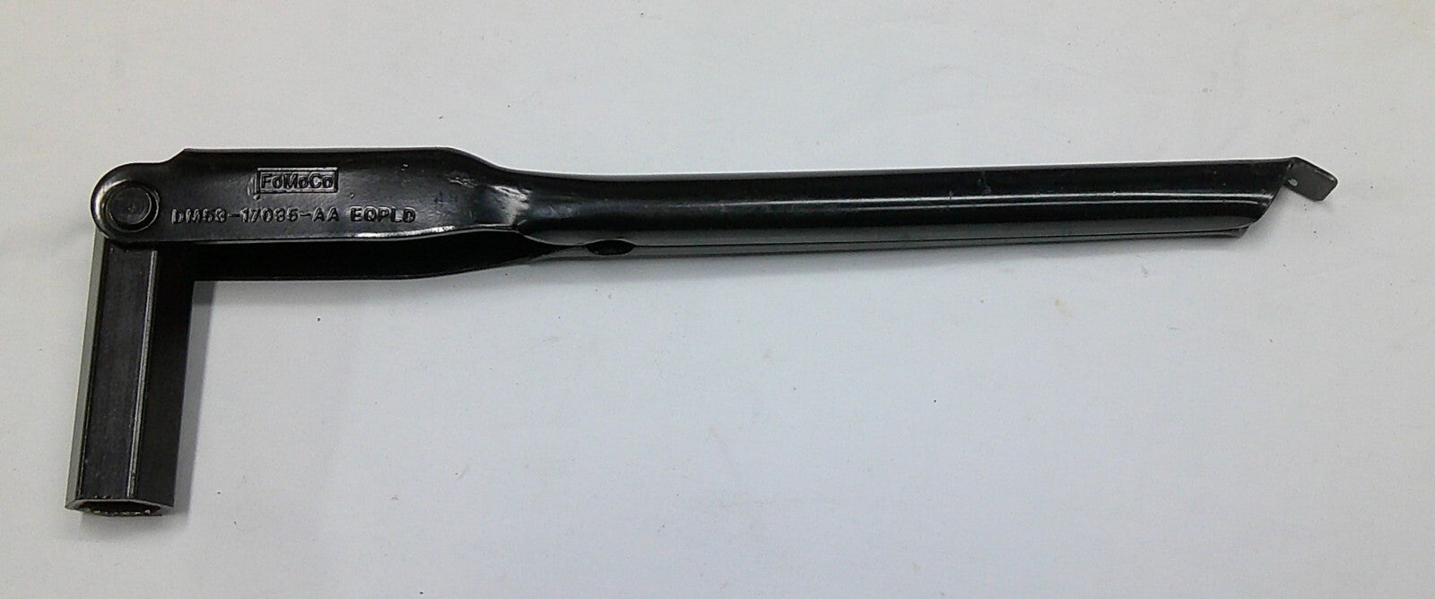 Ford Escape / Focus Emergency Floor Jack Components Lug Wrench DM5Z17032A B10 - RarePartsFinder.Com