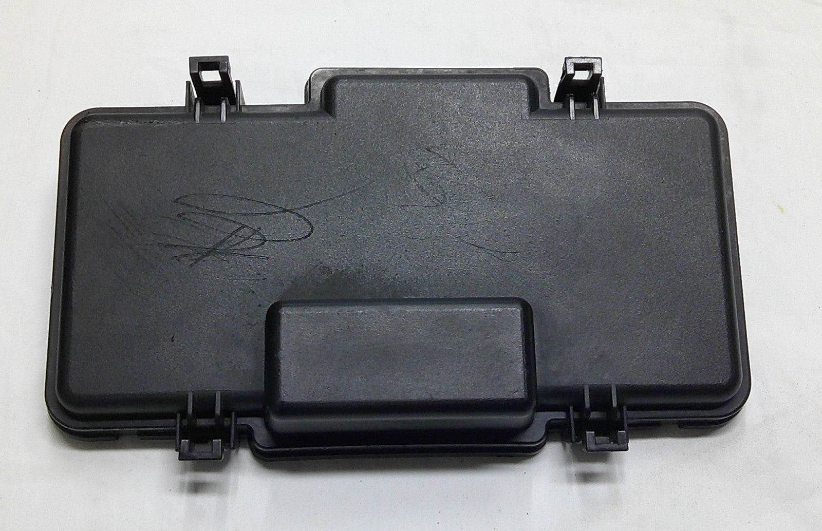 2003 - 2006 HONDA ELEMENT ENGINE FUSE BOX RELAY LID COVER  38250-SCV-A12  B12