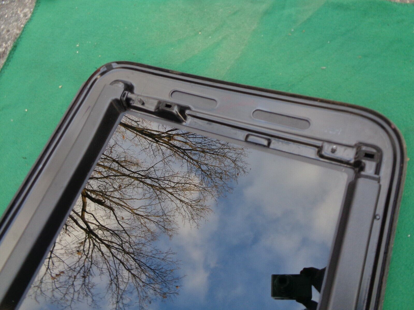 2001 2002 2003 TOYOTA HIGHLANDER OEM SUNROOF GLASS NO ACCIDENT FREE SHIPPING! - RarePartsFinder.Com