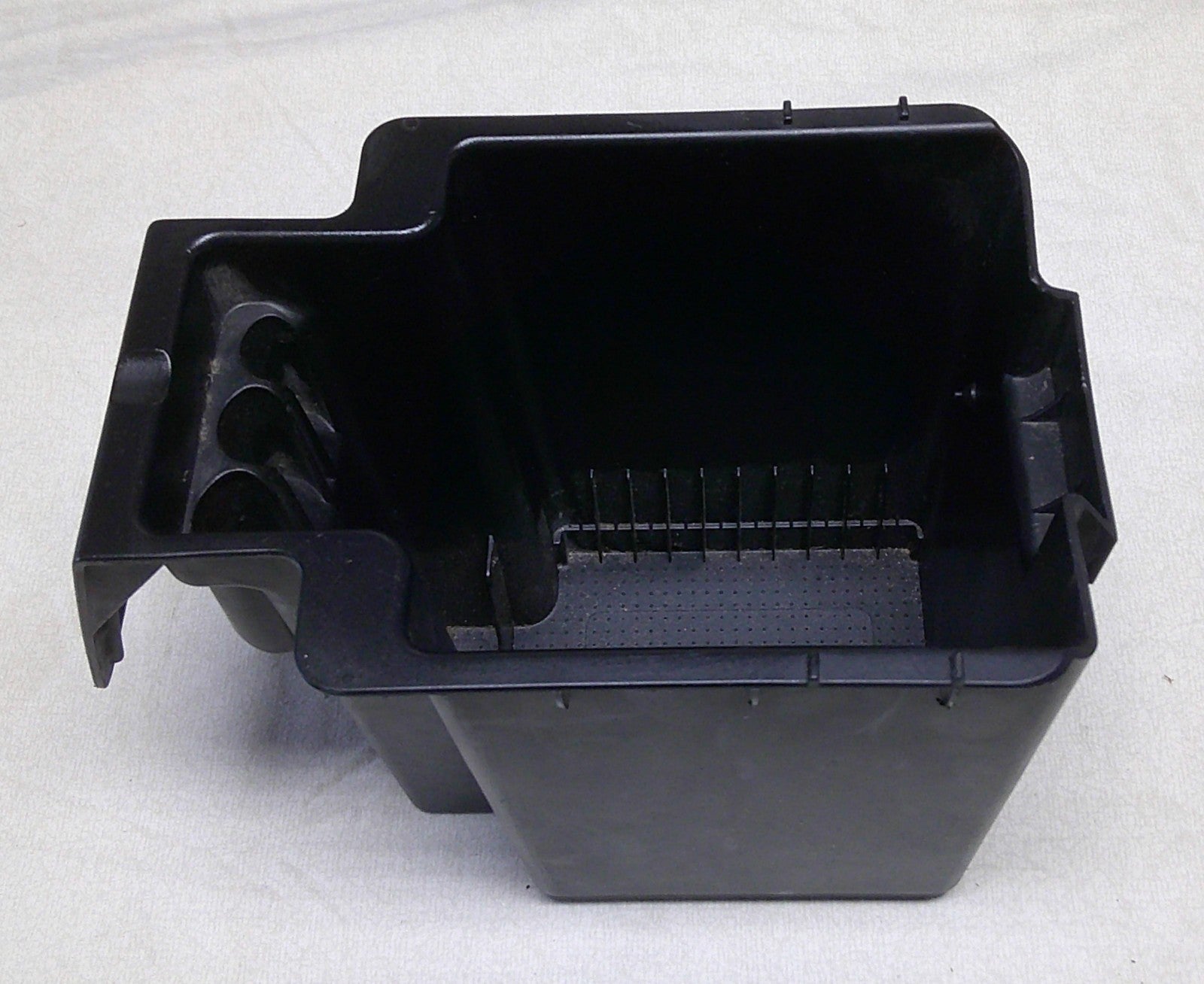 Escape Mariner Center Console Utility Box Storage Container 8L8Z781354AA A1