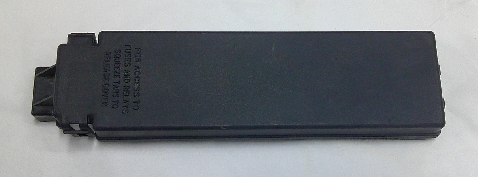 2006 - 2010 Jeep Commander Relay Fuse Box Lid Cover OEM B10