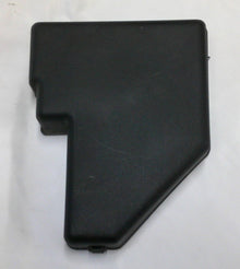 04 - 10 TOYOTA SIENNA ENGINE COMPARTMENT FUSE RELAY COVER LID 82672-08053 B8 - RarePartsFinder.Com
