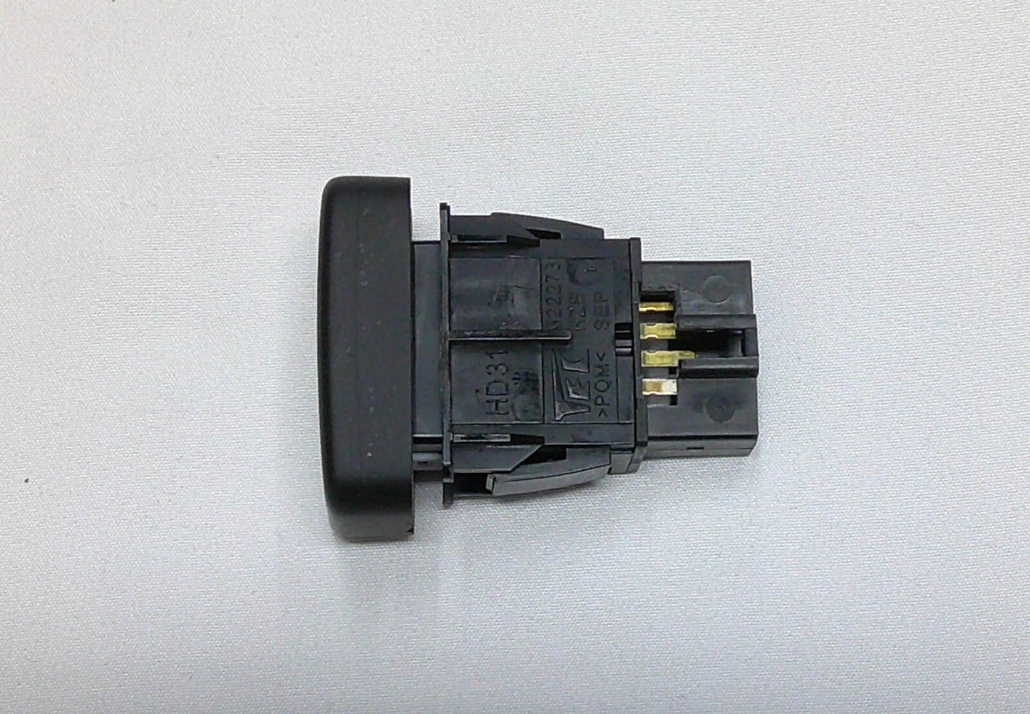 09 - 14 HONDA RIDGELINE DASH CARGO LIGHT BUTTON CONTROL SWITCH FREE SHIP A17