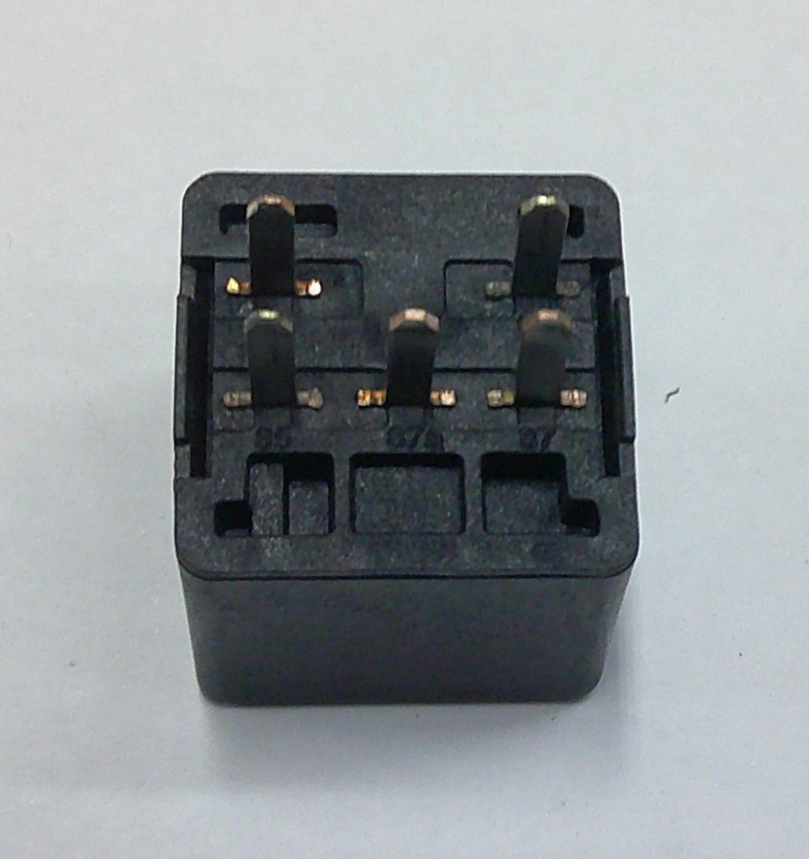 GM OEM OMRON 5 PIN  RELAY 5810-0201  0201  1 YEAR WARRANTY GM4