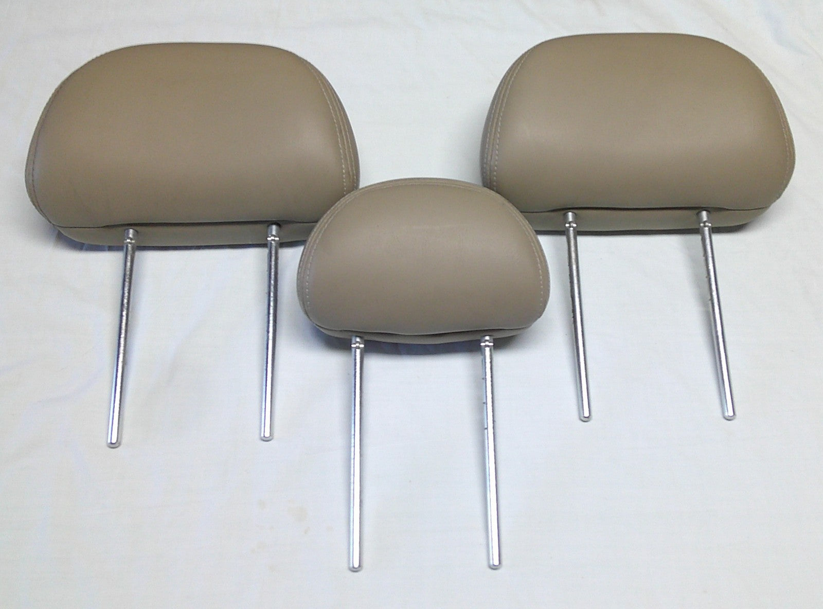 2005 - 2012 Ford Escape Mariner Rear 2nd Row Head Rest Set Tan Leather OEM