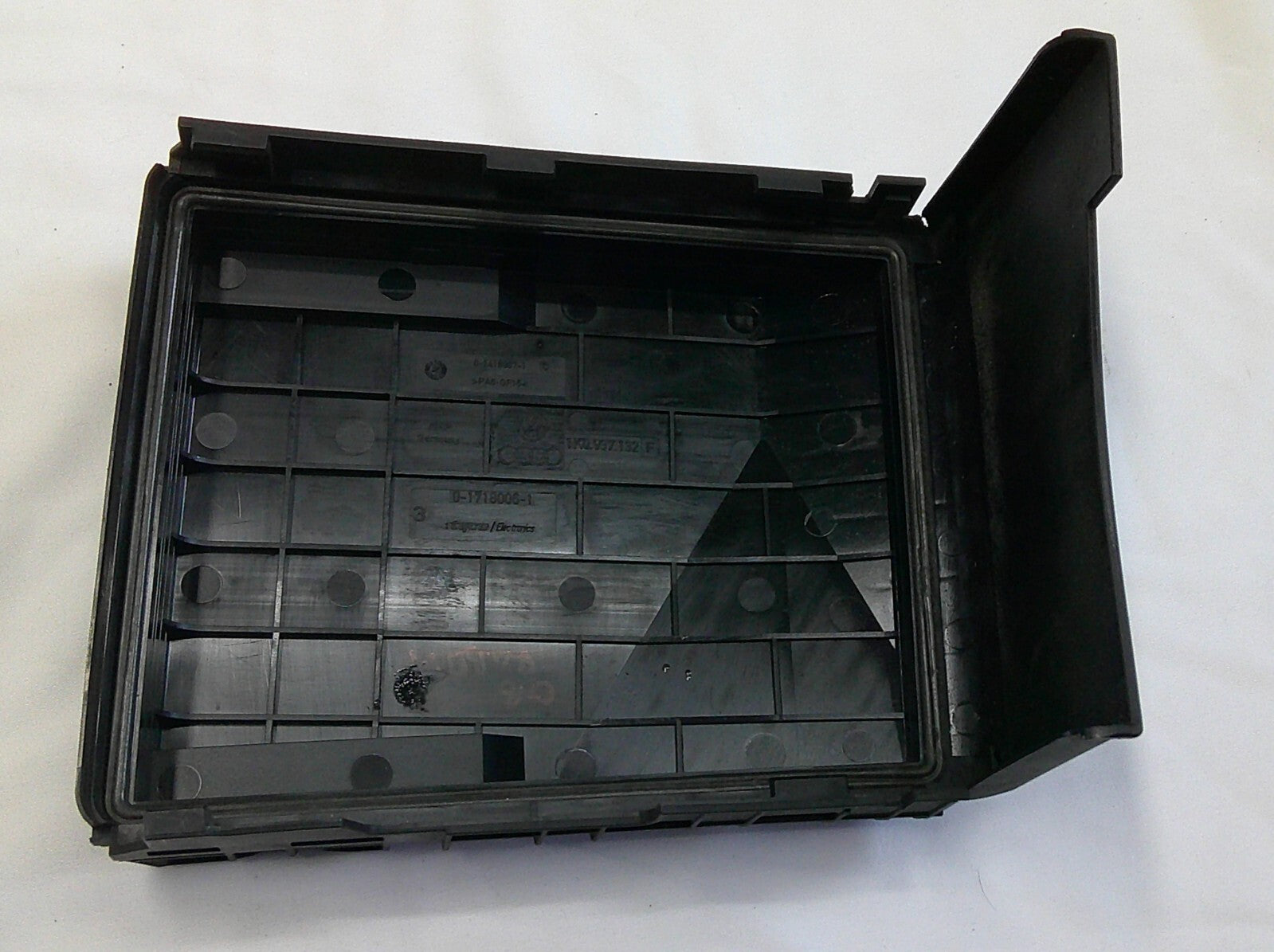 Tiguan Passat GTI Golf EOS Under Hood Fuse Relay Box Cover Lid 1K0-937-132-F B7 - RarePartsFinder.Com