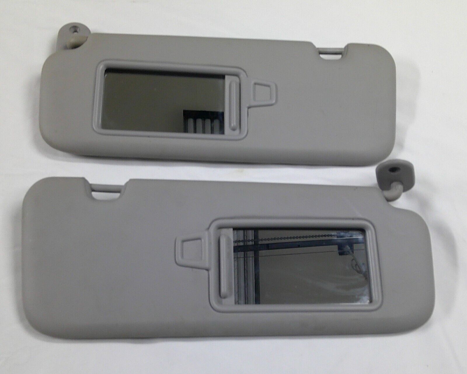 2017 Hyundai  Elantra Sunvisors Sun Visor Set Grey  RIGHT LEFT B5 - RarePartsFinder.Com
