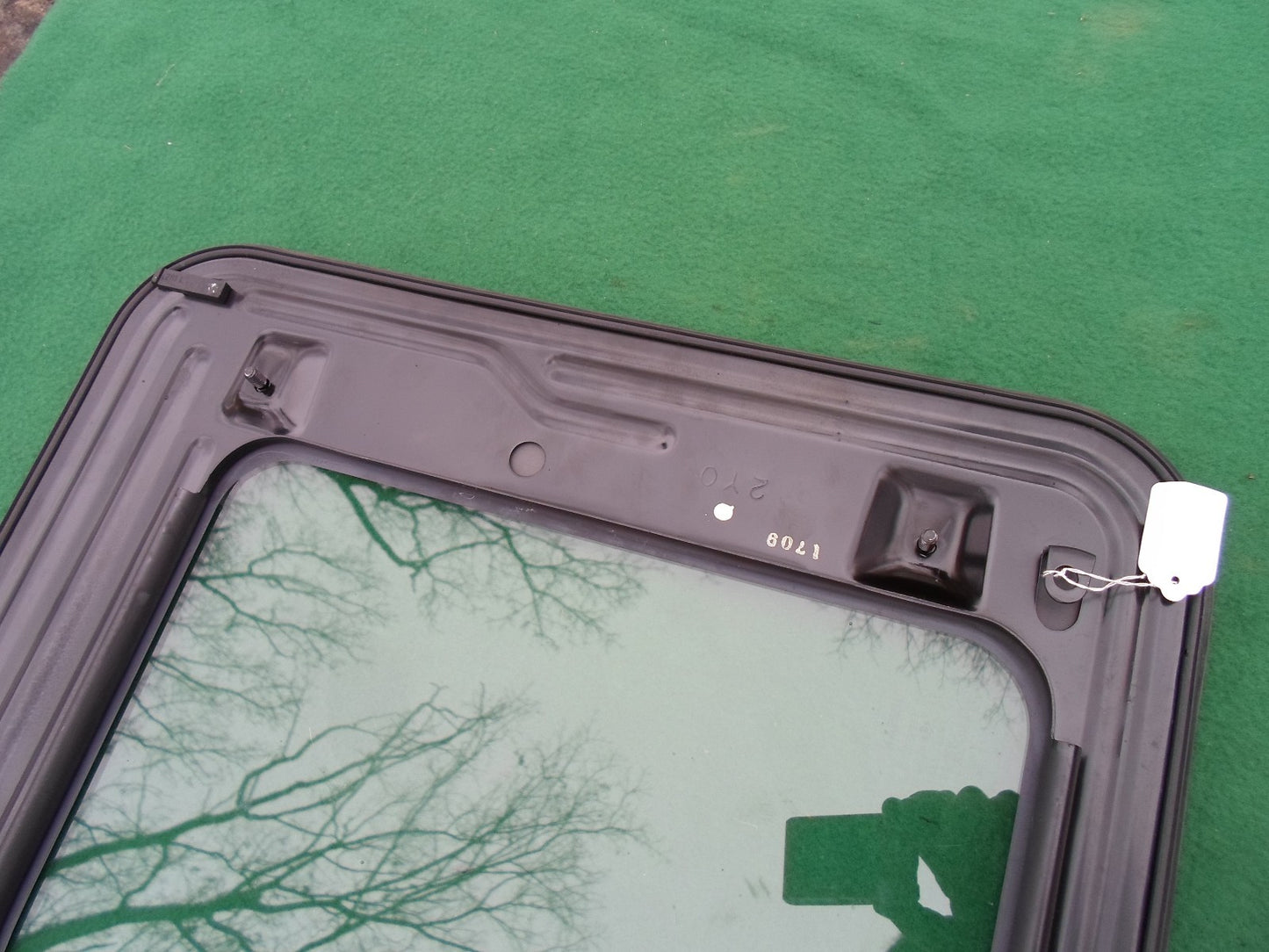 2003 NISSAN MAXIMA YEAR SPECIFIC OEM FACTORY SUNROOF GLASS