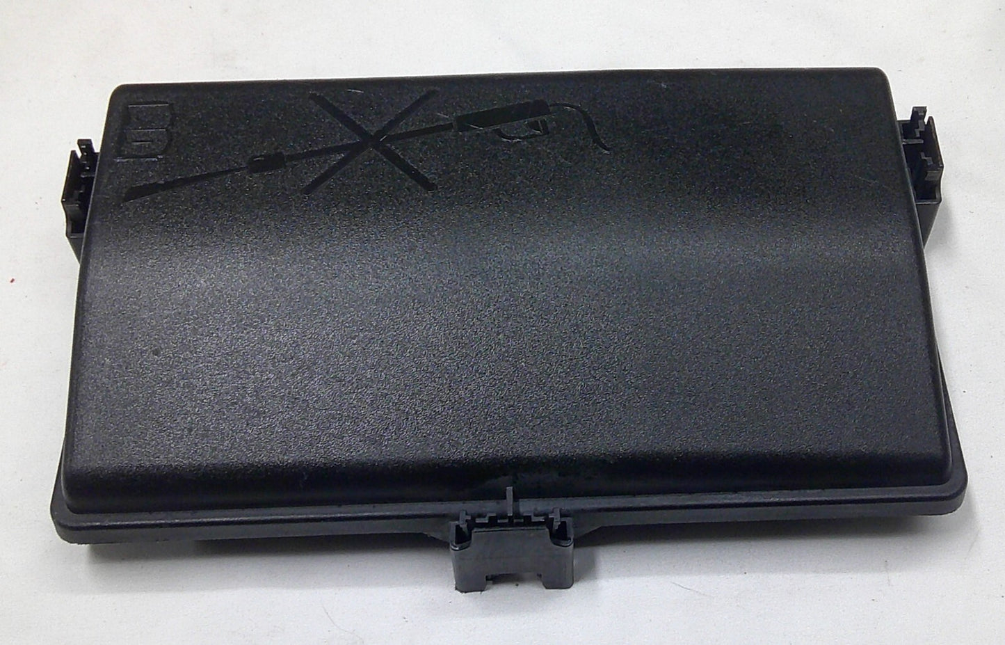2011 - 2012 Buick Regal Engine Fuse Relay Box Cover Lid Cap Only OEM 13343936 R3