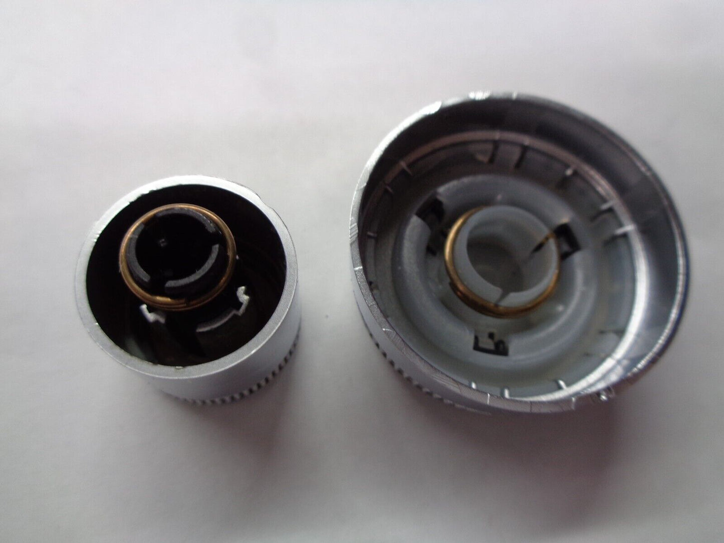 2008 AUDI  A6 RADIO STEREO TUNER CONTROL KNOB SET OEM FREE SHIPPING! - RarePartsFinder.Com