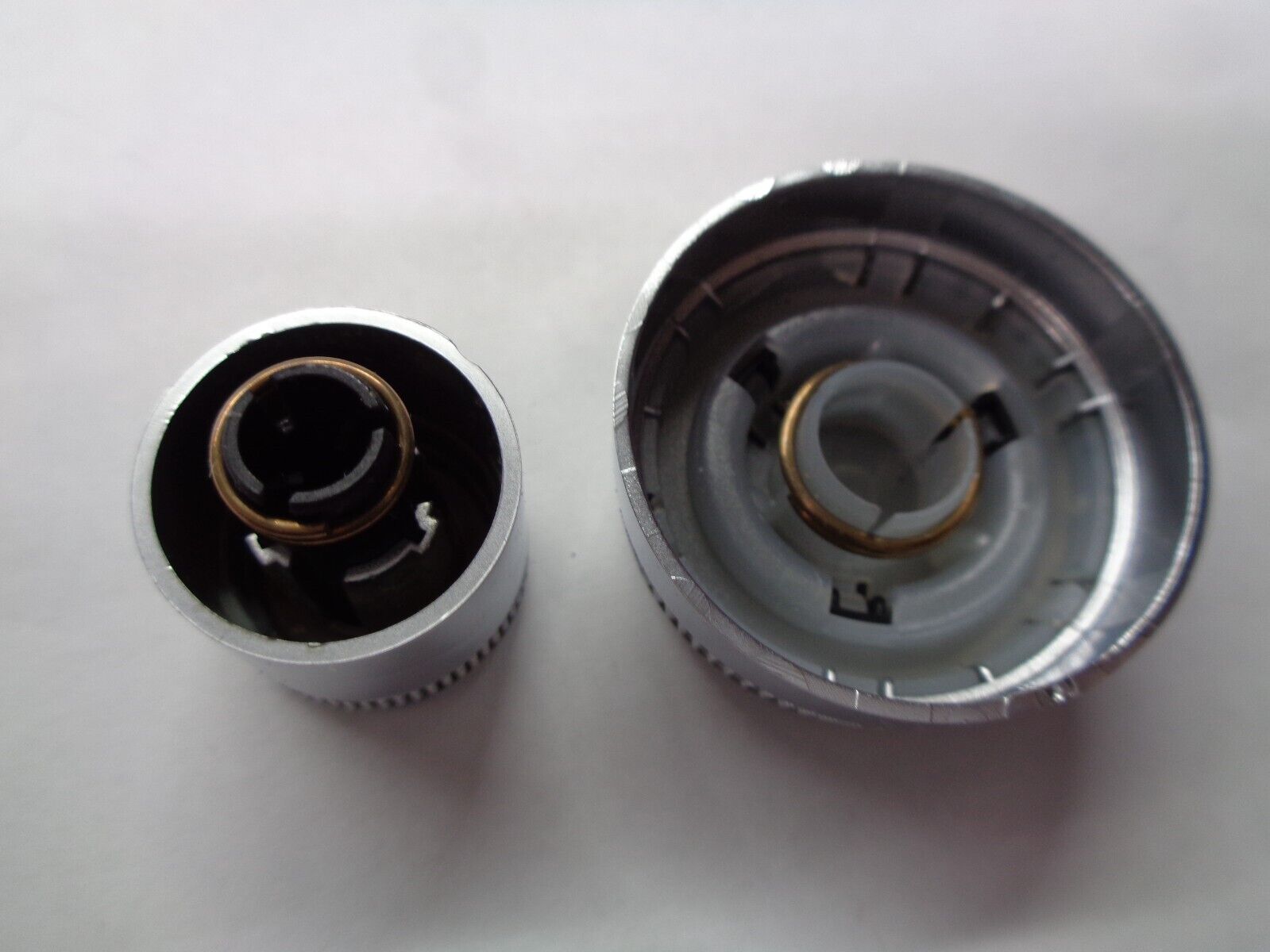 2008 AUDI  A6 RADIO STEREO TUNER CONTROL KNOB SET OEM FREE SHIPPING! - RarePartsFinder.Com