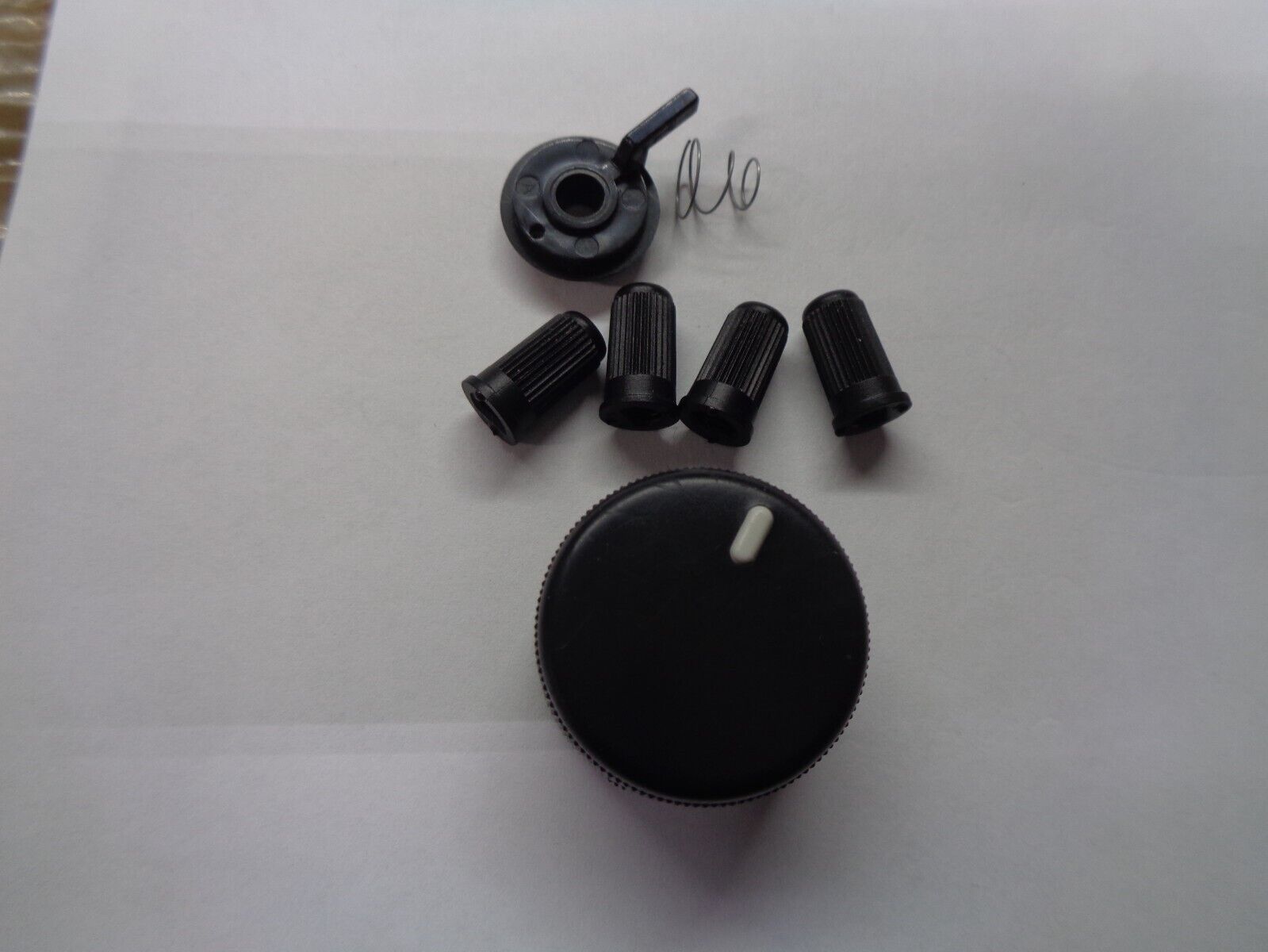 97 - 04 BUICK REGAL CENTURY LESABRE PARK AVENUE OEM RADIO STEREO TUNER KNOB SET - RarePartsFinder.Com