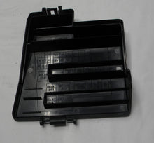 2000 - 2006 Lincoln LS Fuse Relay Cover OEM XW4T-14A075-C 7154-4372 B5