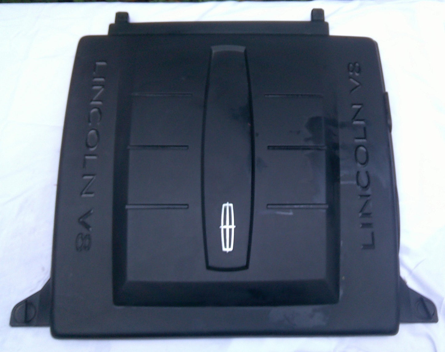 2005 - 2006 LINCOLN NAVIGATOR OEM ENGINE COVER  5L7Z-6A949-AA   EC2