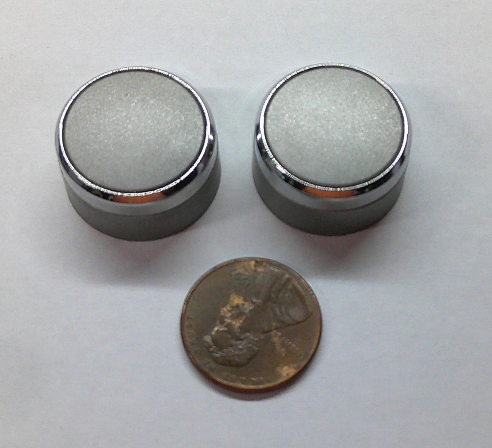 2005 - 2007 TOYOTA AVALON RADIO STEREO TUNER KNOB SET OEM