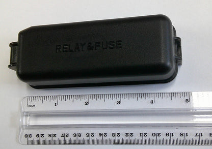 2001 - 2007 TOYOTA HIGHLANDER ENGINE FUSE BOX RELAY LID COVER A18 - RarePartsFinder.Com