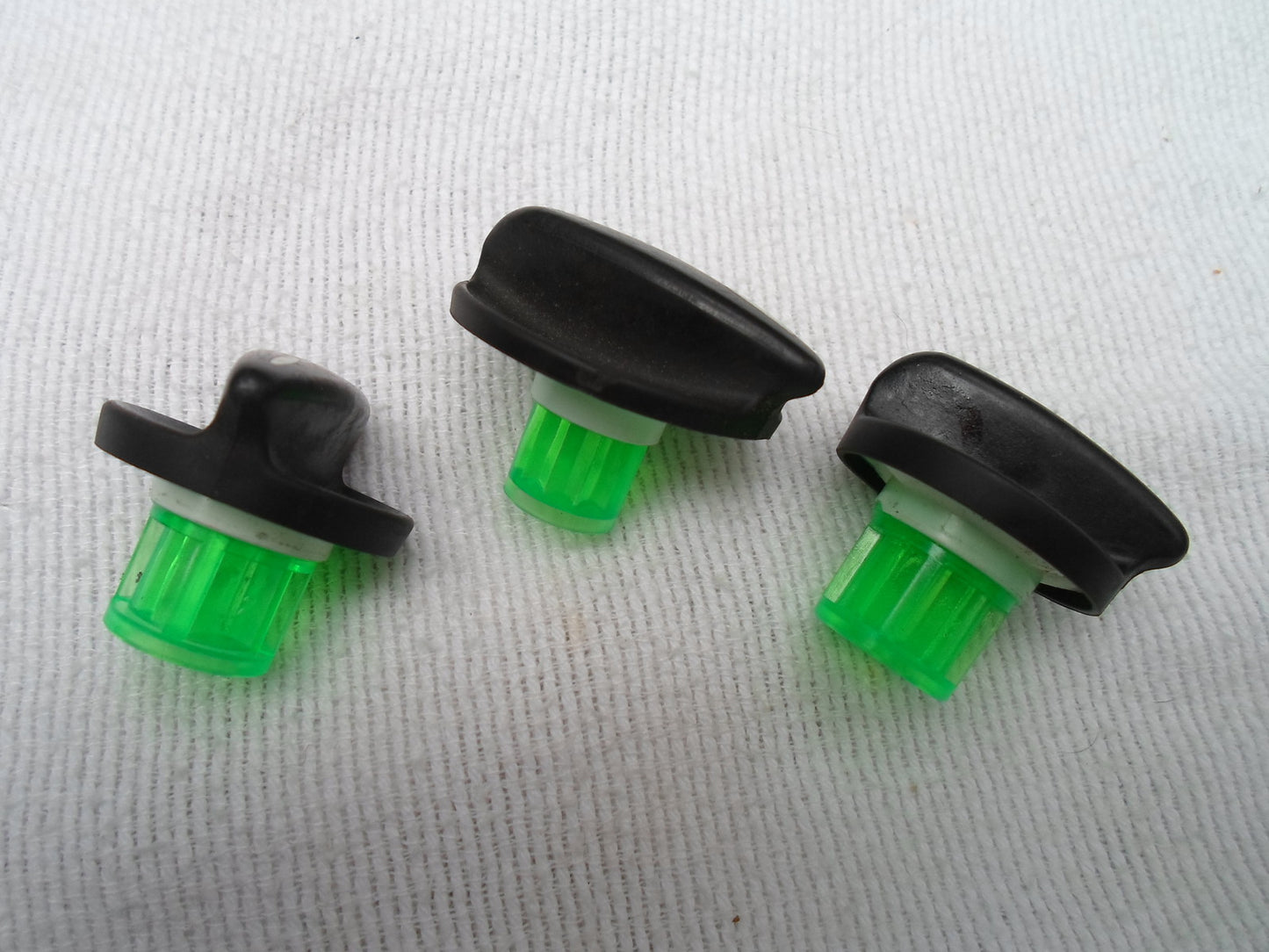 00-07 Ford Focus OEM AC Heater Climate Control Knobs Set of 3 OEM! - RarePartsFinder.Com