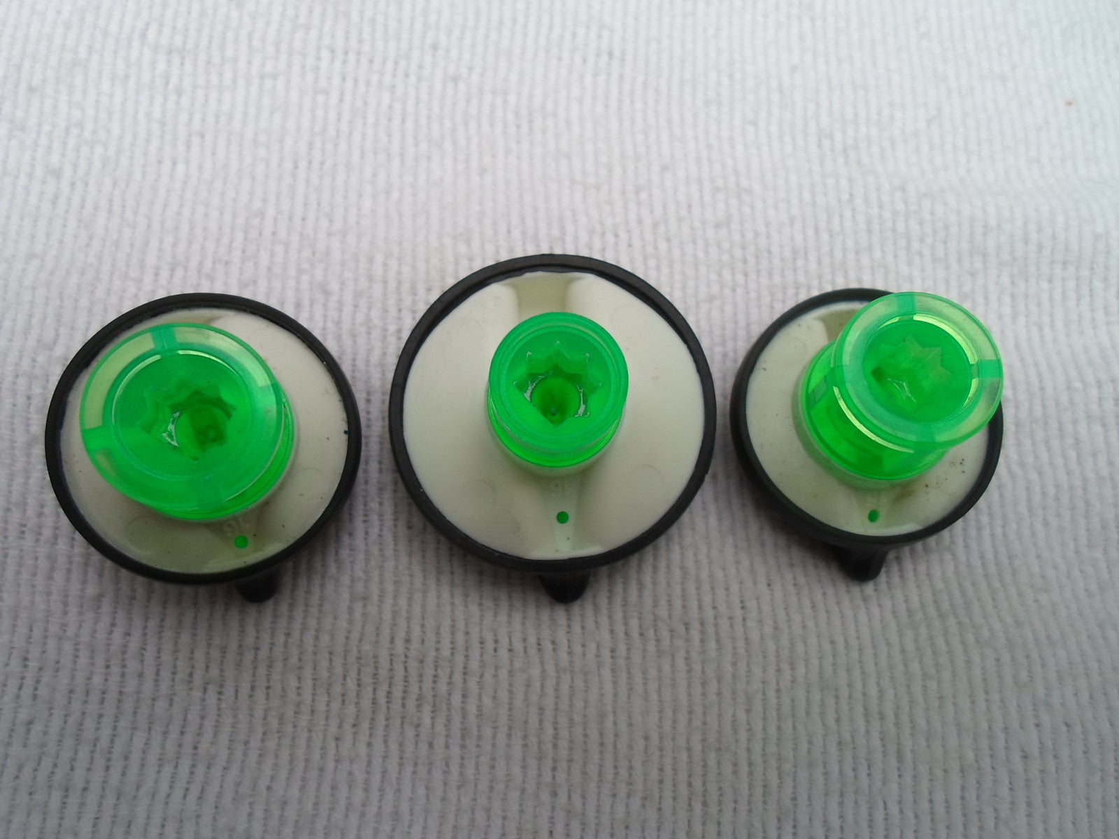 00-07 Ford Focus OEM AC Heater Climate Control Knobs Set of 3 OEM! - RarePartsFinder.Com