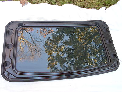 1999 MERCURY SABLE YEAR SPECIFIC  SUNROOF GLASS OEM NO ACCIDENT!  FREE SHIPPING!