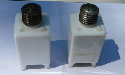 Vintage Antique Refrigerator GE Salt and Pepper Shakers  D1