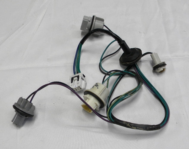 07 - 12 NISSAN ALTIMA TAIL LIGHT WIRE HARNESS LEFT OR RIGHT OEM 26551-JA00A  A10