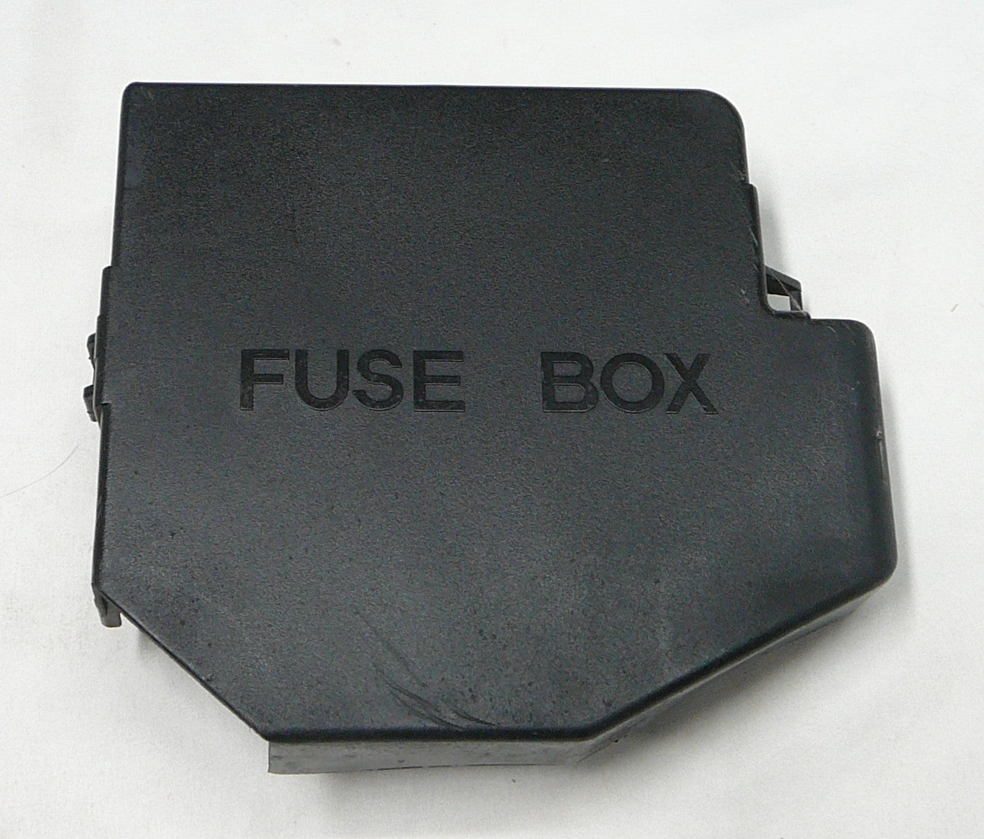 93 - 97 Mazda 626 MX-6 Relay Under Hood Fuse Box Lid Cover OEM GA2A-66-760A B10