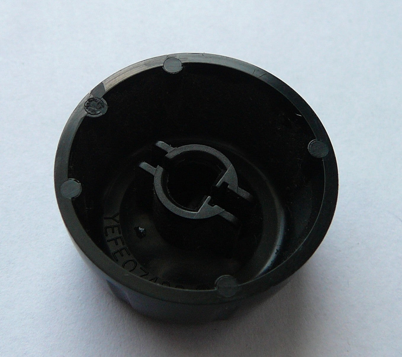 1999 - 2001 Nissan Frontier Radio Stereo Volume Control Knob 28043-9Z200 OEM