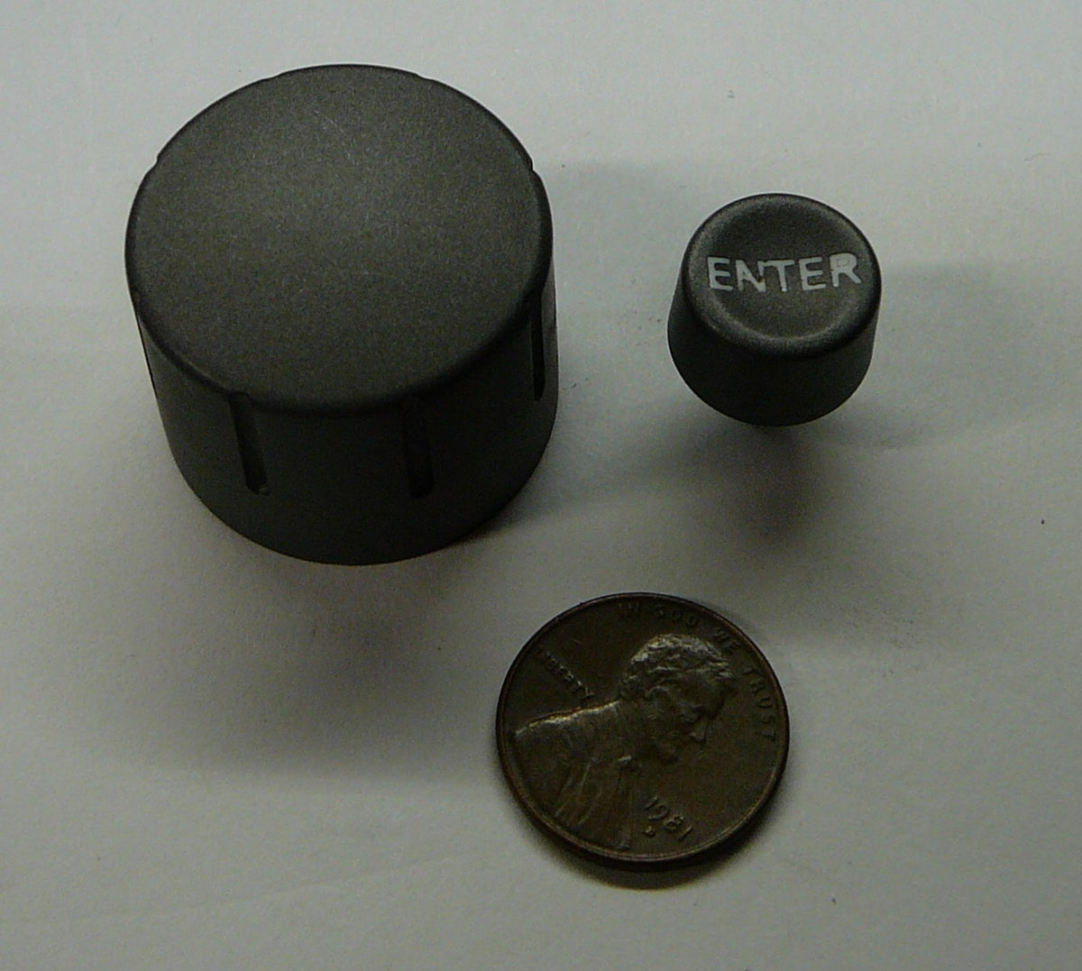 04 - 08 Nissan Armada Titan Radio Stereo Volume Control Knob Set 28043-7S003 OEM